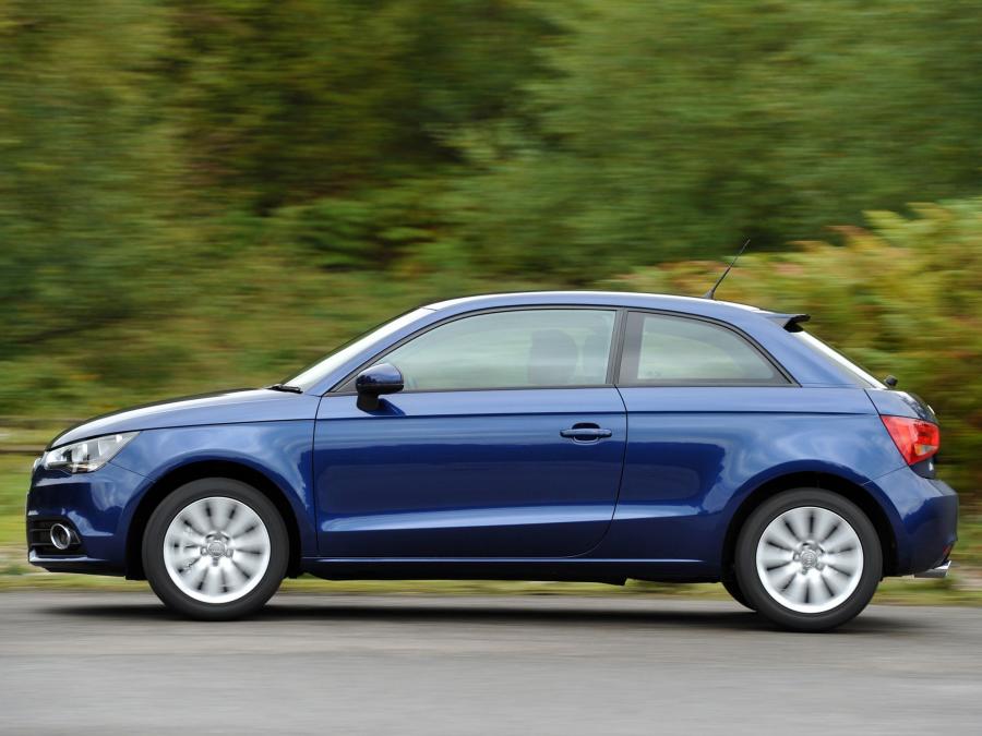  Audi A1 TFSI (8X) 2010 года  (UK) (фото 6 из 13)